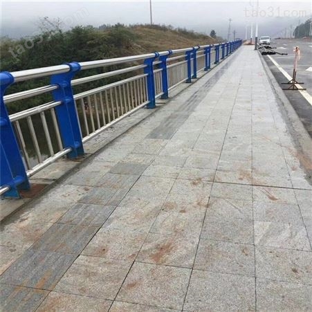 山西太原不锈复合管桥梁护栏 防撞大桥梁柱护栏