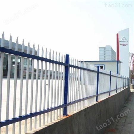 可定制 合肥锌钢护栏 护栏锌钢 院子草坪护栏 锌钢护栏隔离 低价现货