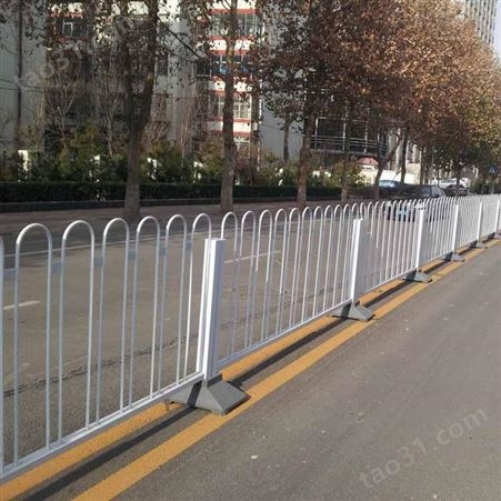 U型折弯京式防护栏 圆管焊接道路安全护栏 京式防护栏