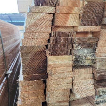 邦皓木业柳杉木材屋面板古建用杉木梁定制加工尺寸