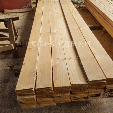 新西兰辐射松建筑木方打包装木架木条家具材
