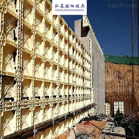 杭州U型渠模具规范运用-水泥U型水渠模具流程优化-排水渠钢模具来图定制